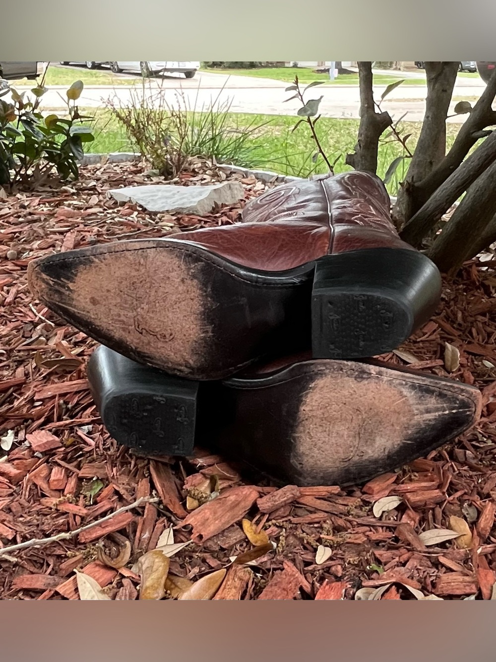 Justin Women’s Brown Embroidered Leather Cowboy Boots - Picture 5 of 15
